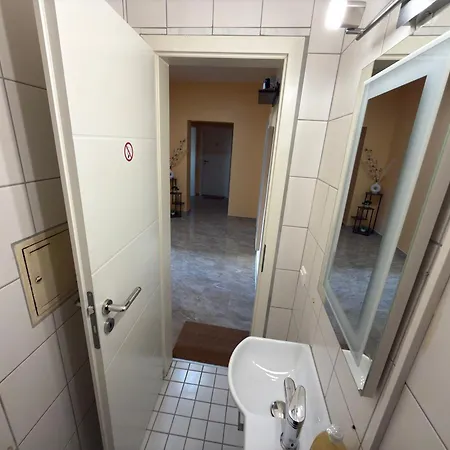 Bahnhof Privat bolig Düren - Eifel